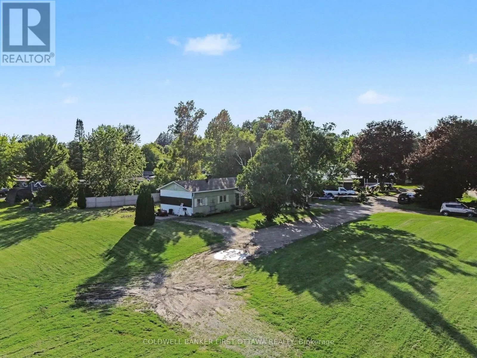 17 BRIDLE PATH