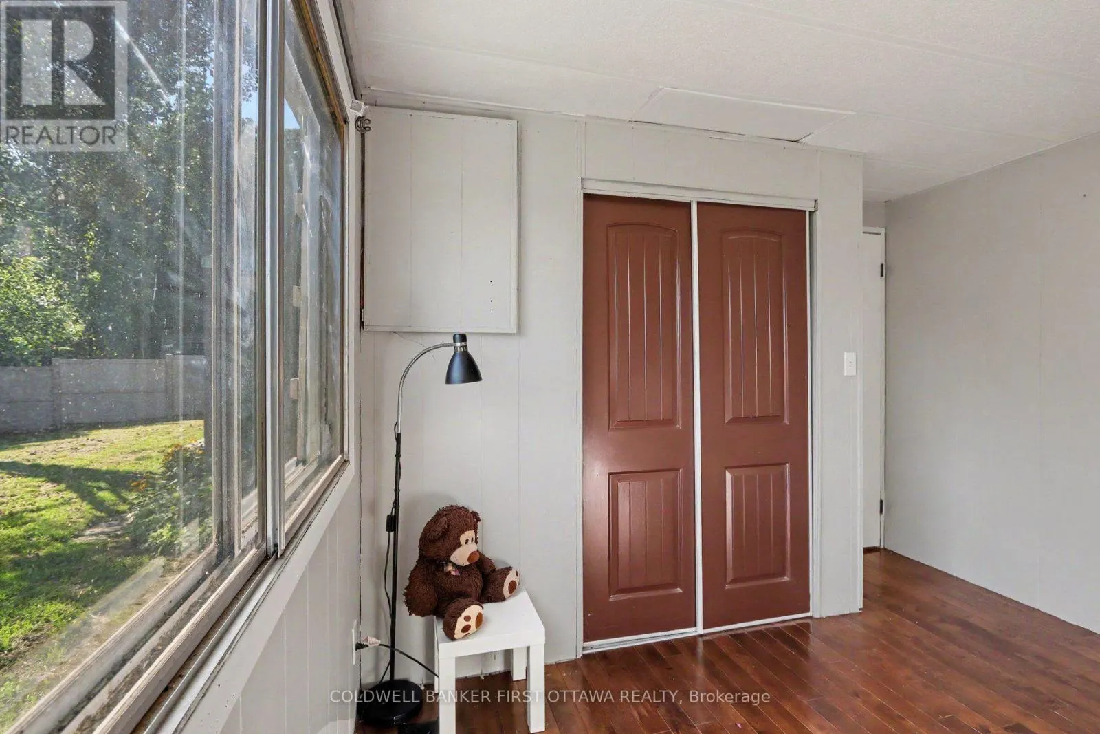 17 BRIDLE PATH