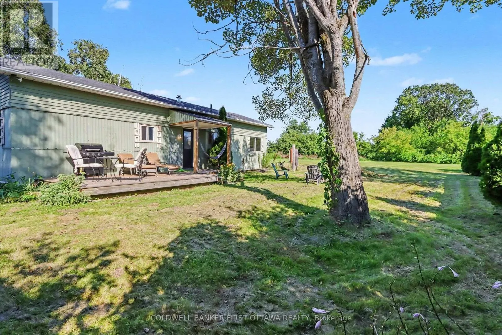 17 BRIDLE PATH