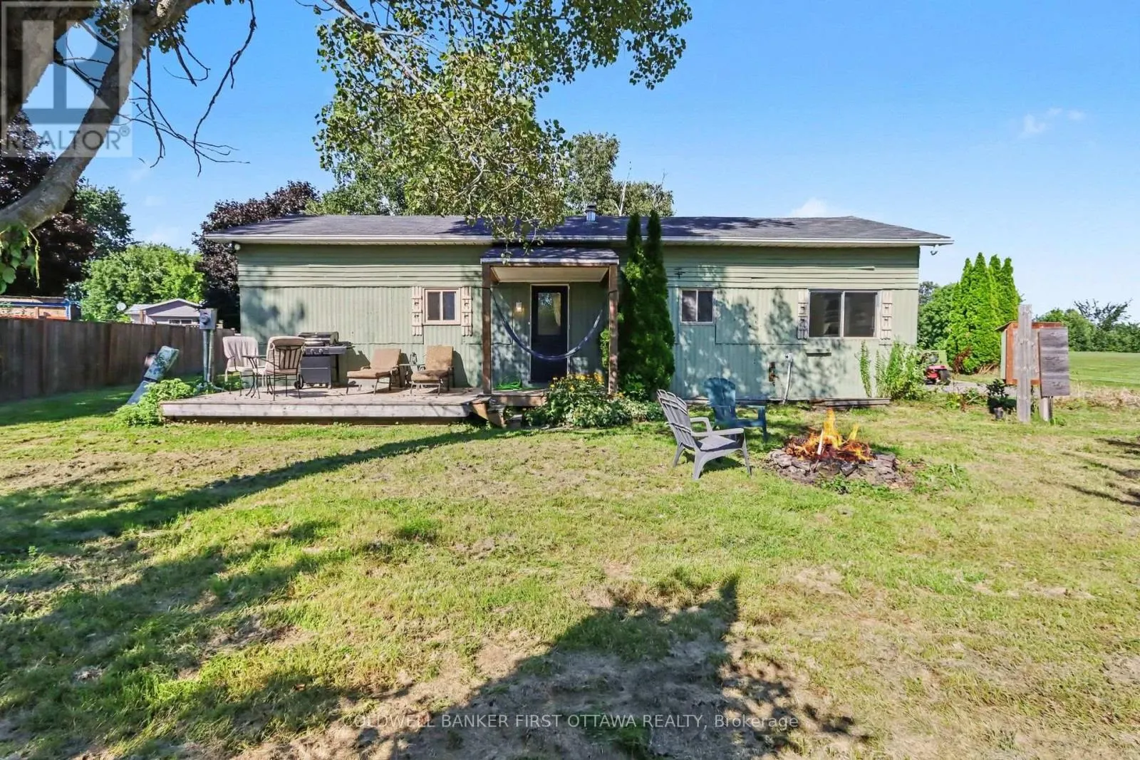 17 BRIDLE PATH