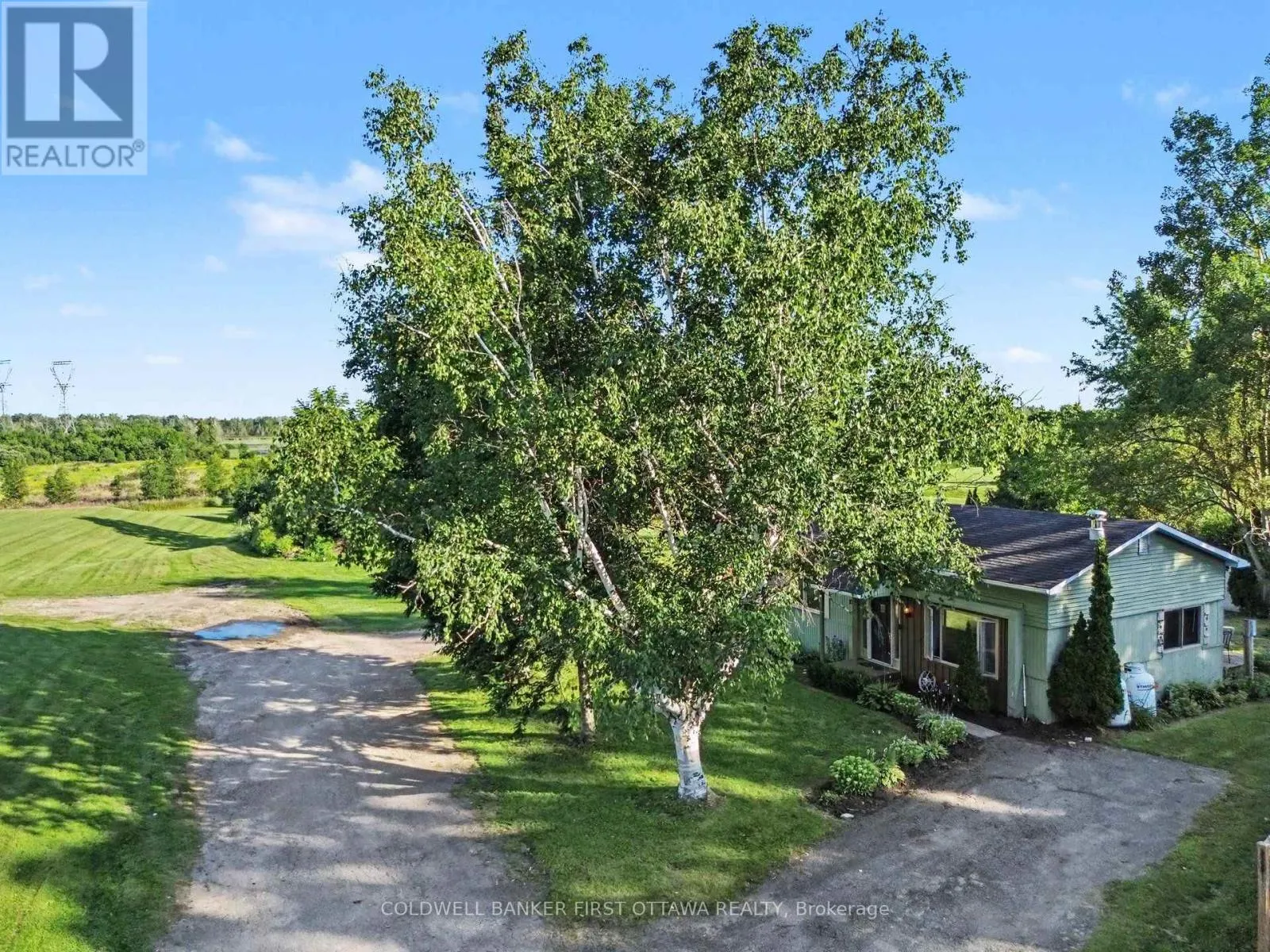 17 BRIDLE PATH