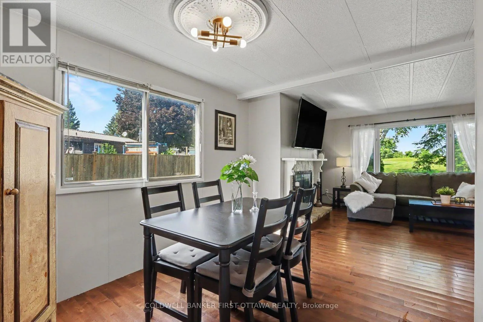 17 BRIDLE PATH