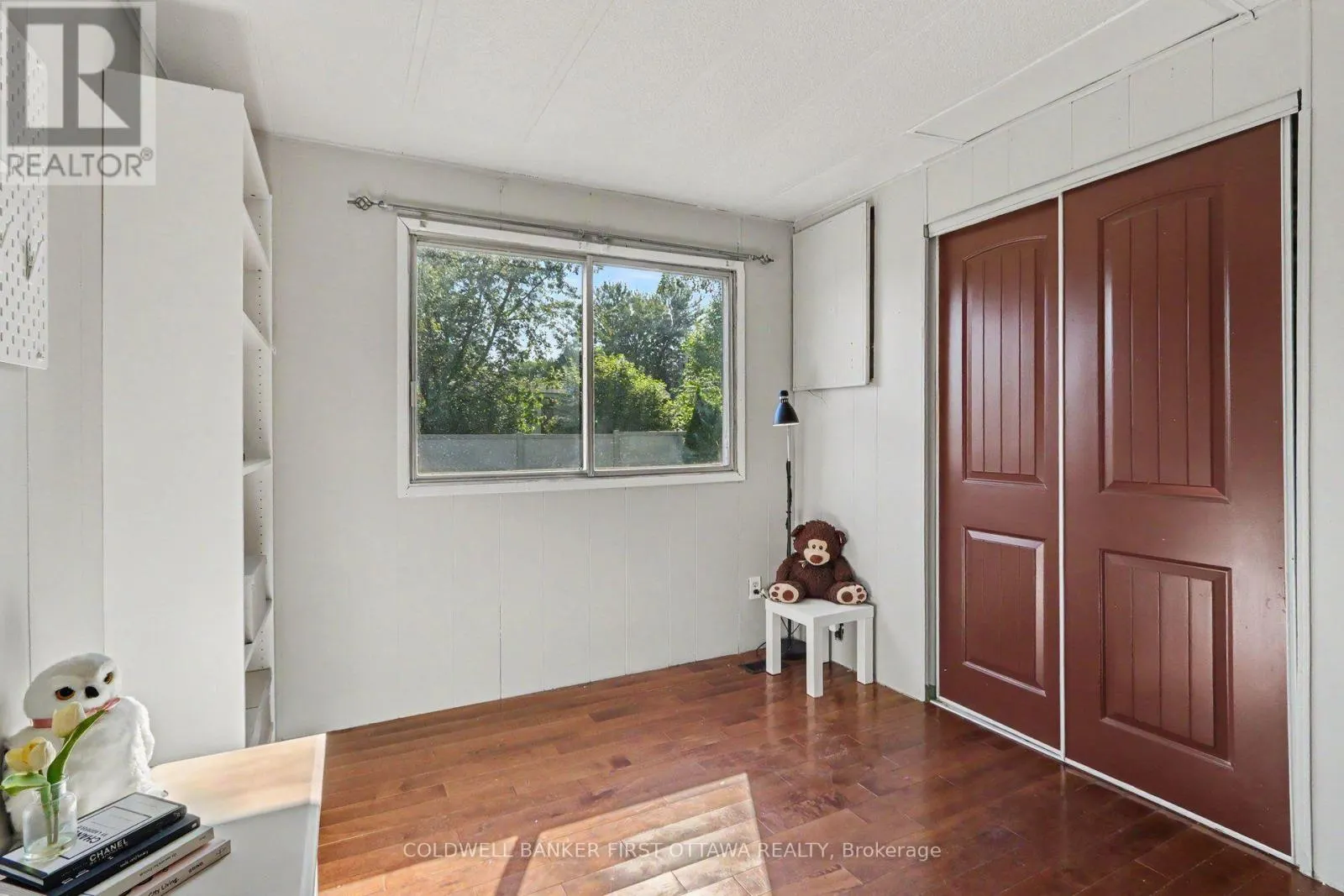 17 BRIDLE PATH