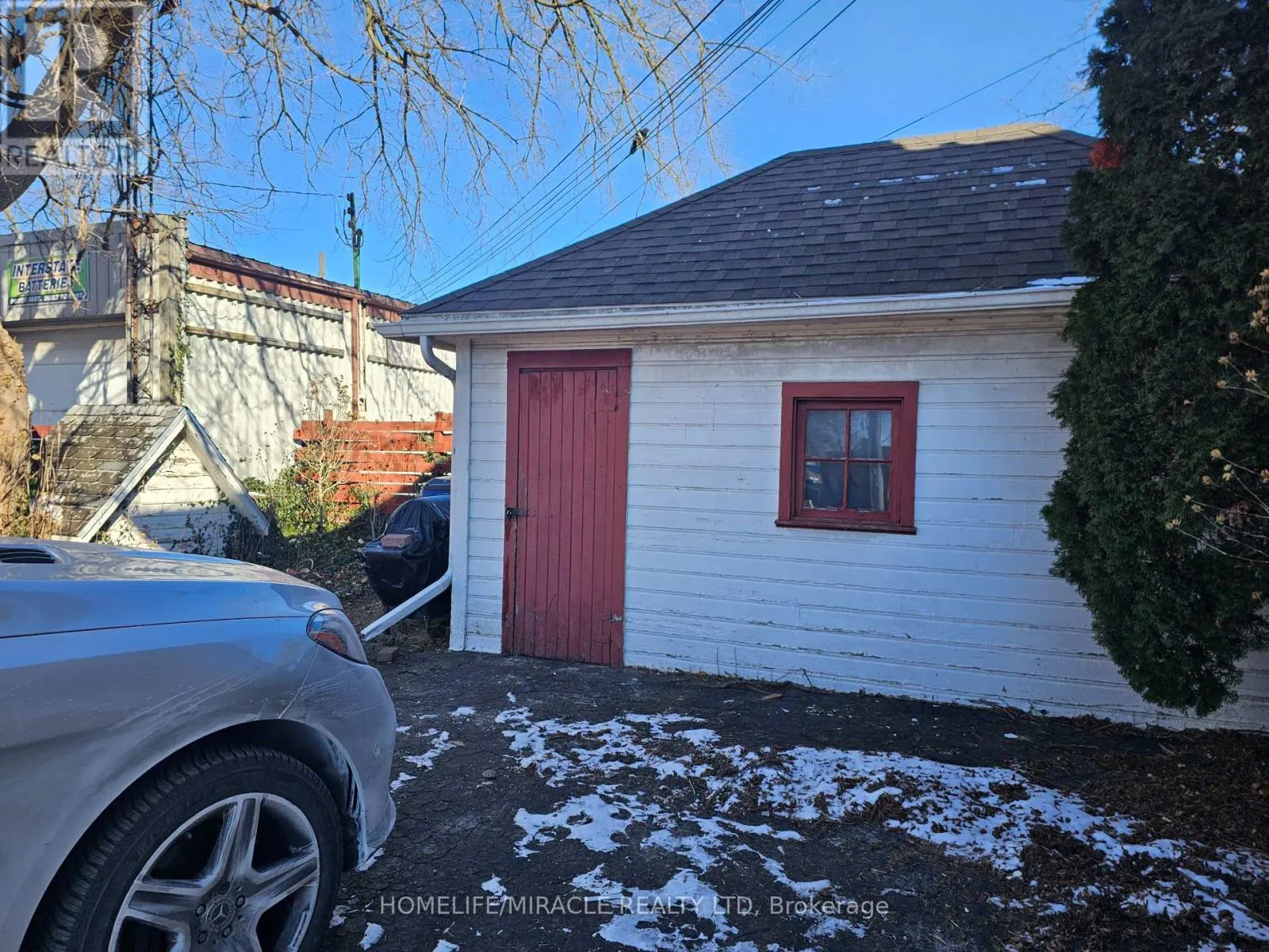 201 GRAND AVENUE