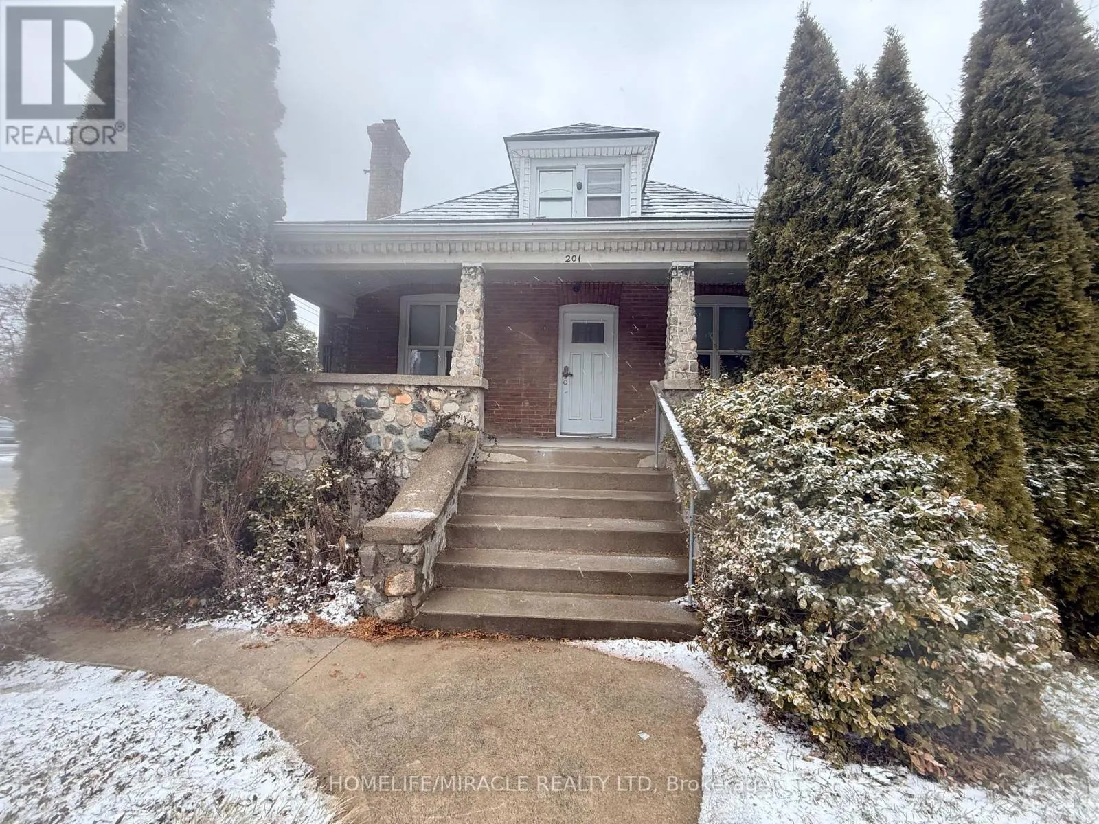 201 GRAND AVENUE
