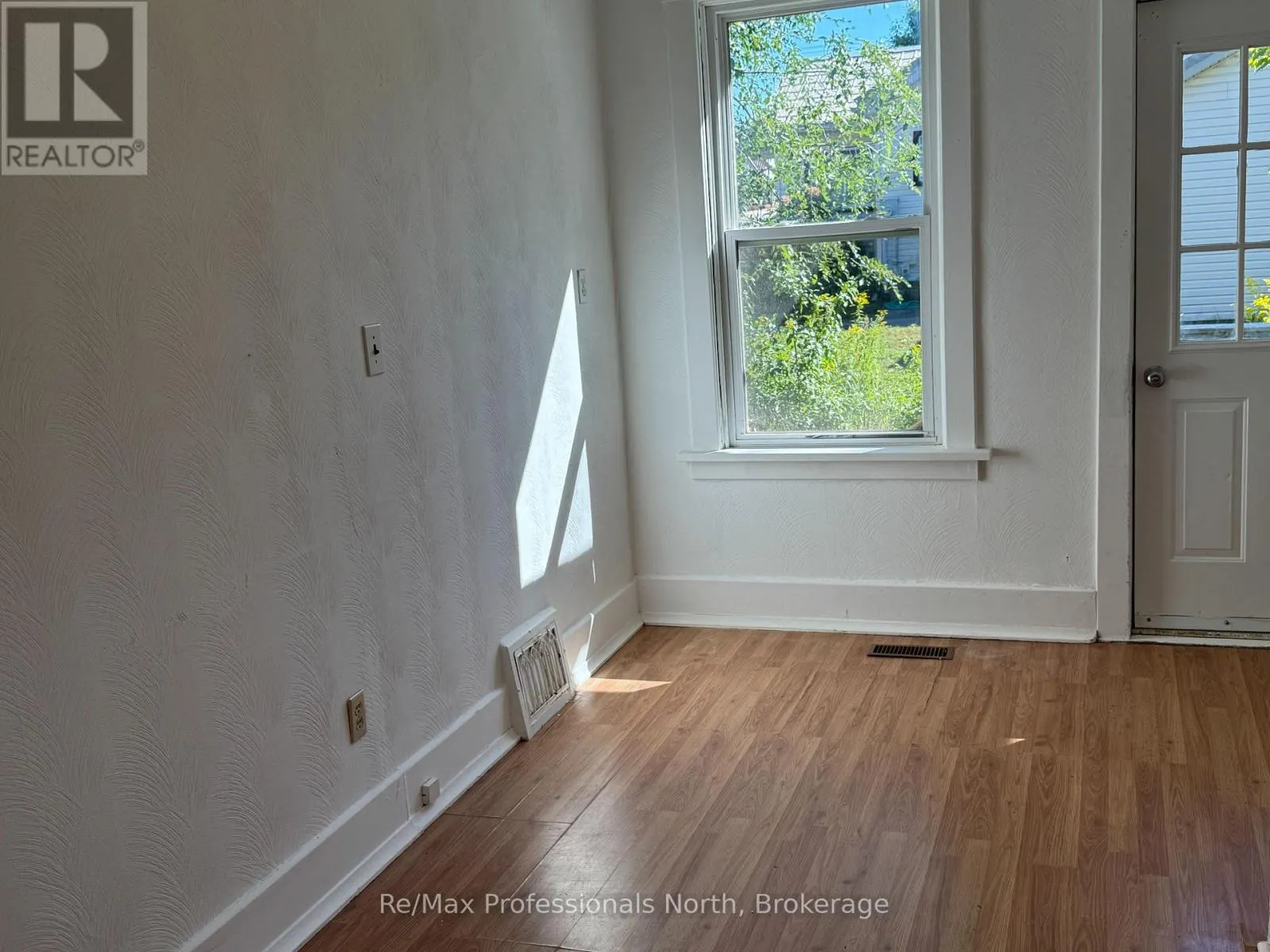 261 HOTCHKISS STREET