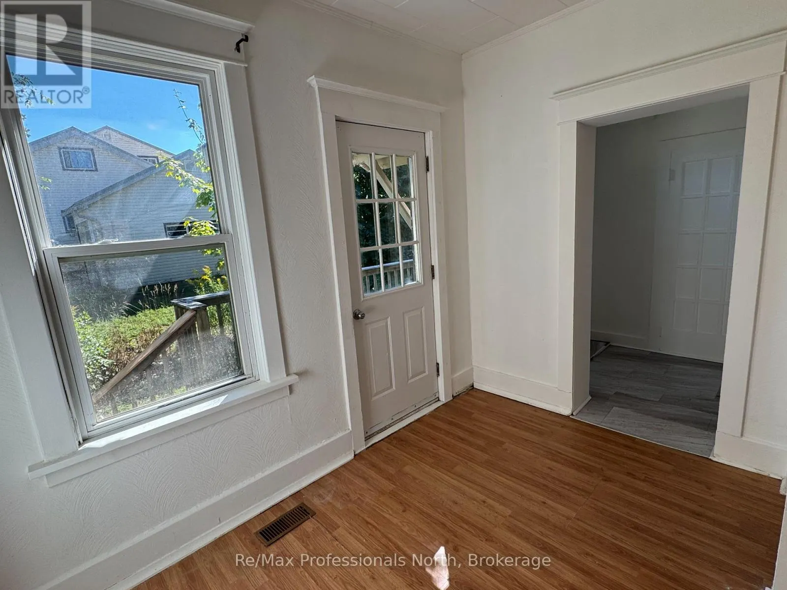 261 HOTCHKISS STREET