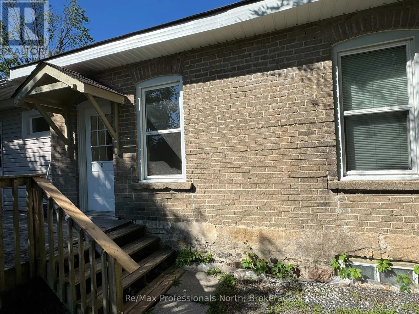 261 HOTCHKISS STREET