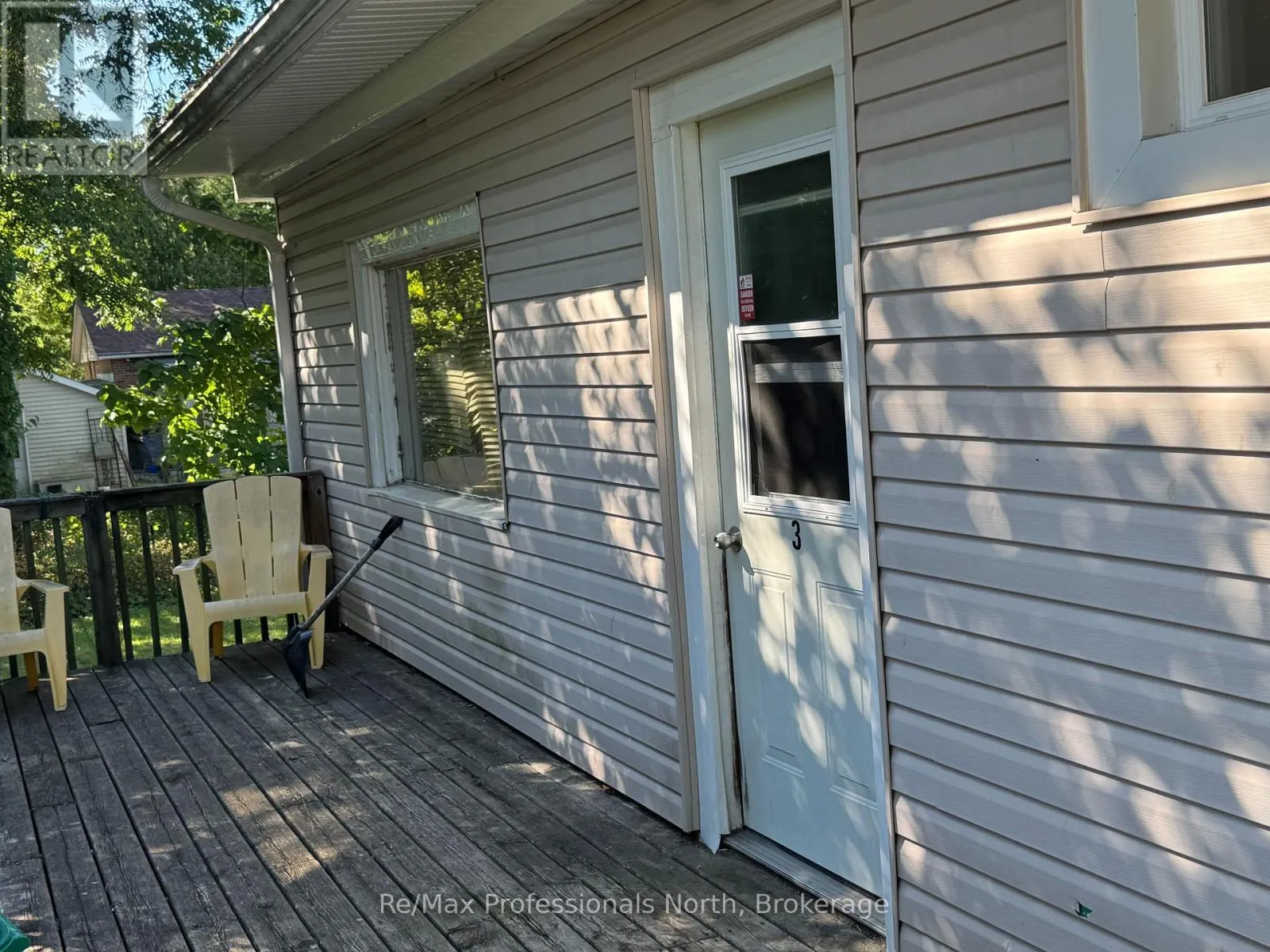 261 HOTCHKISS STREET
