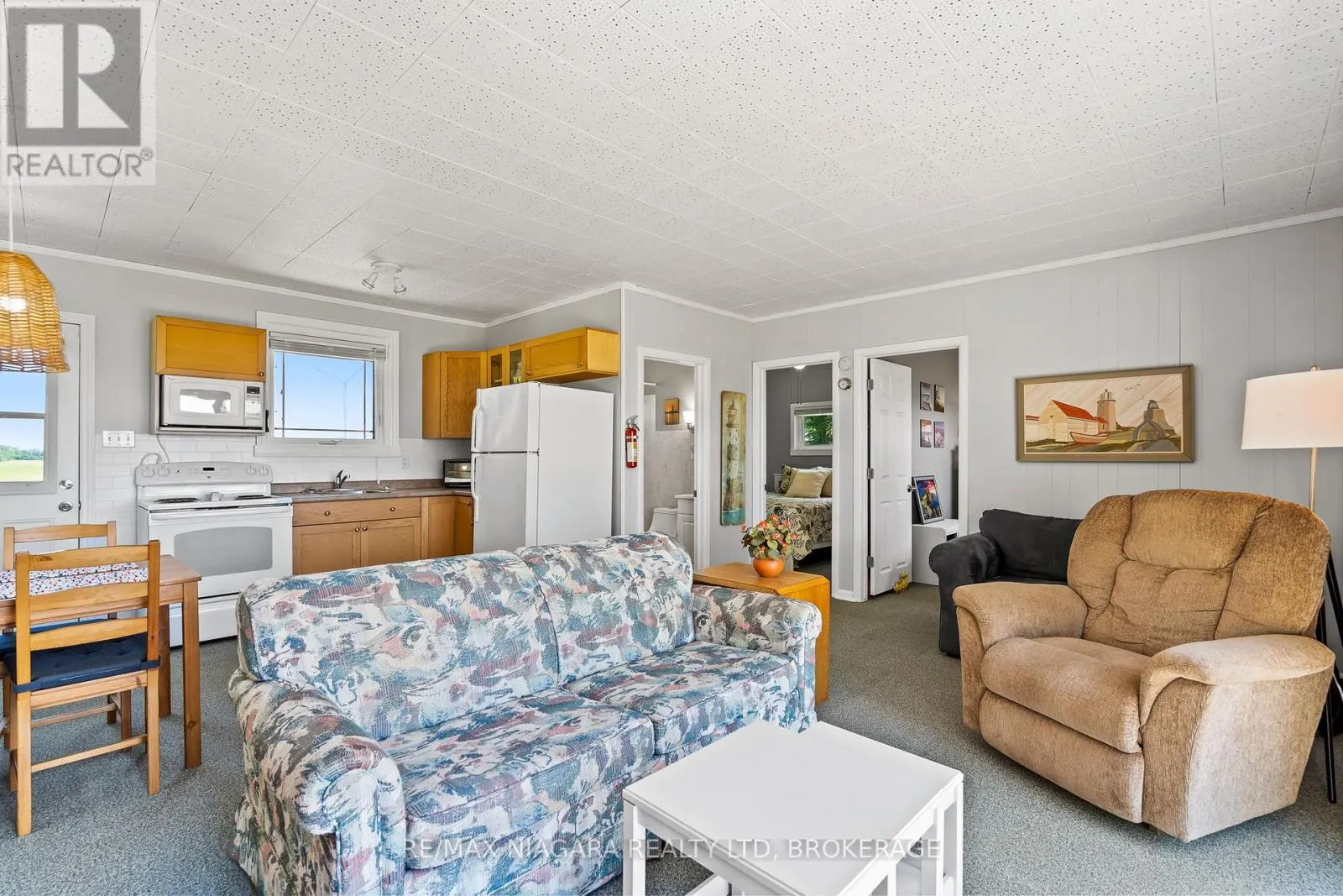 45 ERIE HEIGHTS LINE