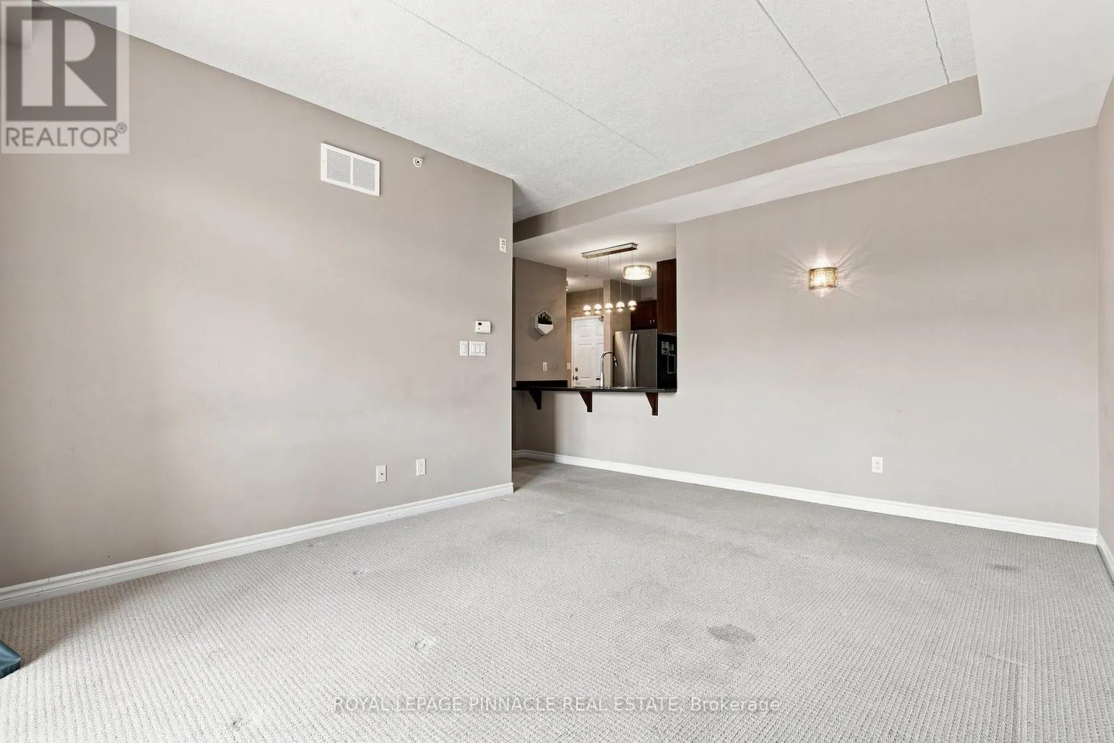 201 - 2 COLONIAL DRIVE