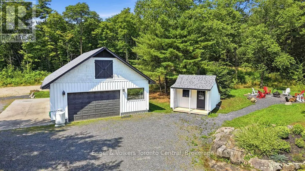 8 BARTLETT DRIVE