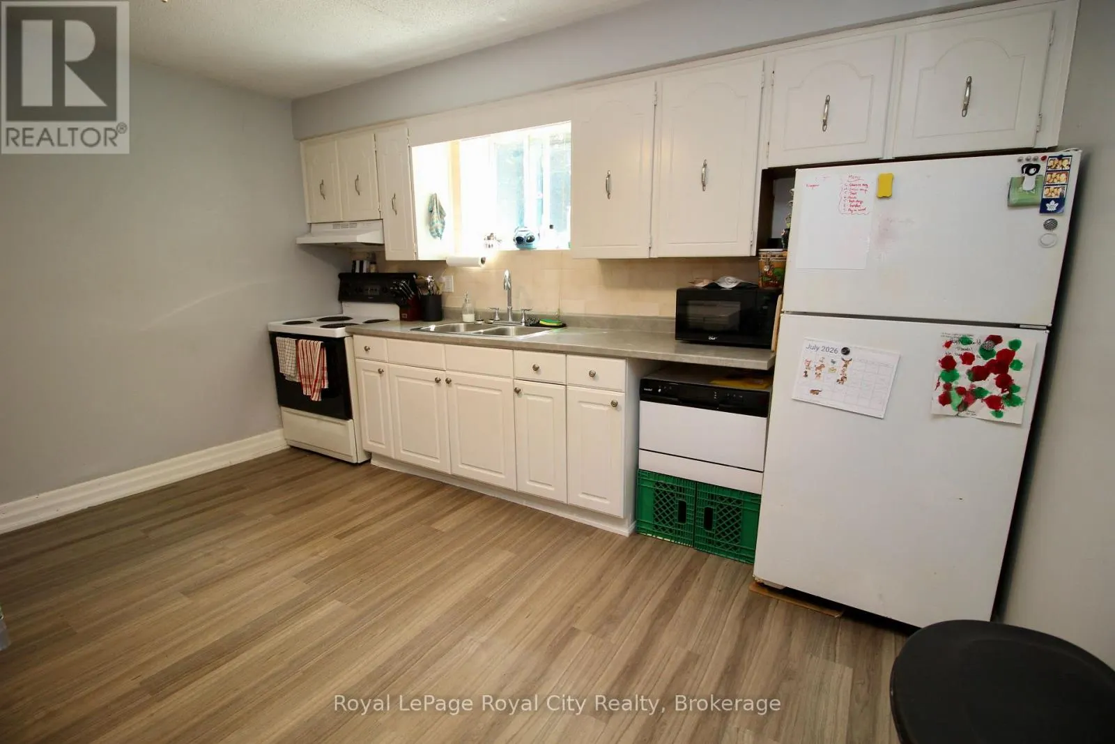 405 MAIN STREET S