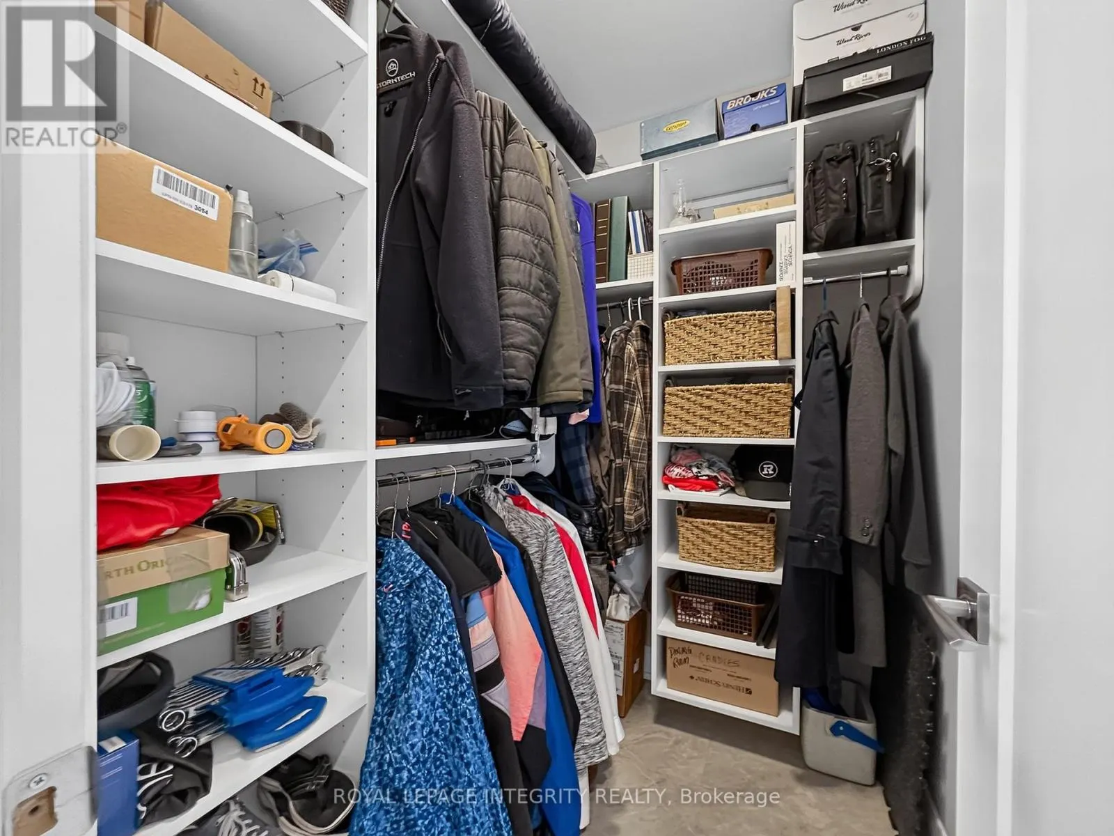 303 - 100 CORTILE PRIVATE