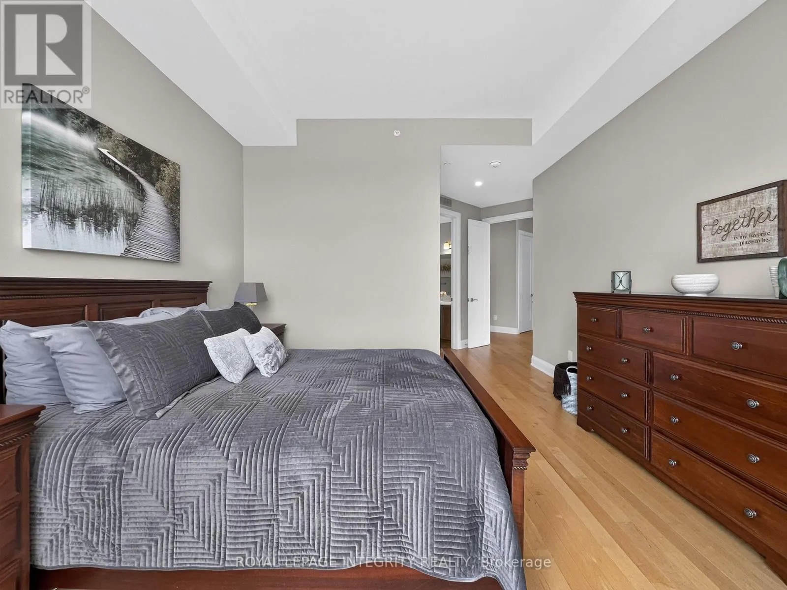 303 - 100 CORTILE PRIVATE