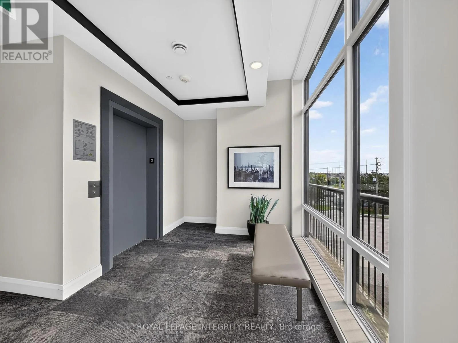 303 - 100 CORTILE PRIVATE