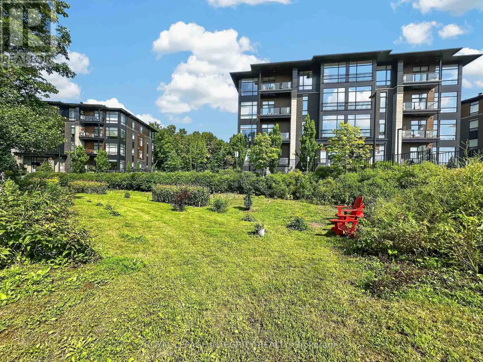 303 - 100 CORTILE PRIVATE