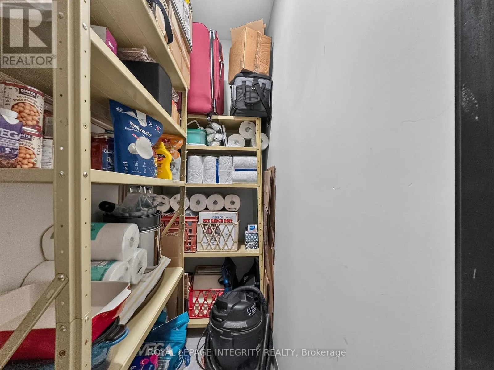 303 - 100 CORTILE PRIVATE