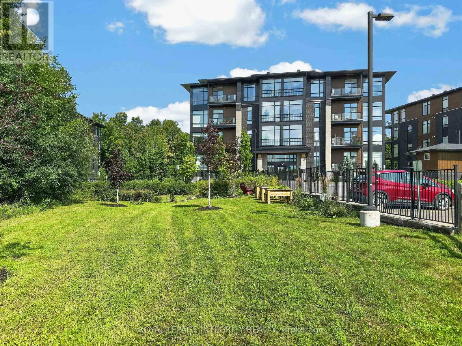 303 - 100 CORTILE PRIVATE