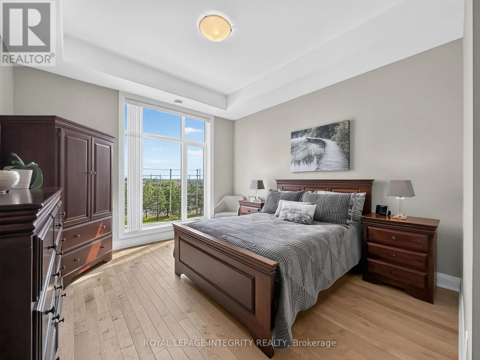 303 - 100 CORTILE PRIVATE