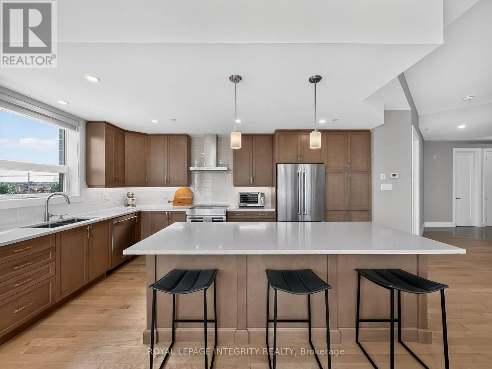 303 - 100 CORTILE PRIVATE