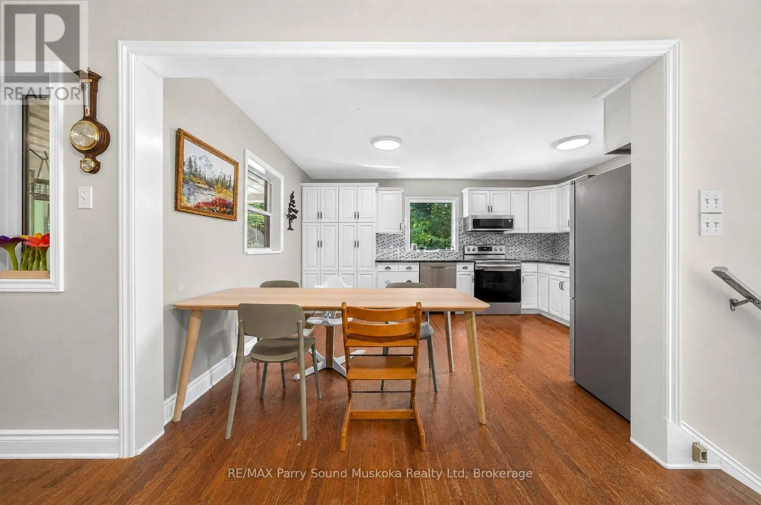 8 MOUNTAIN BASIN DRIVE