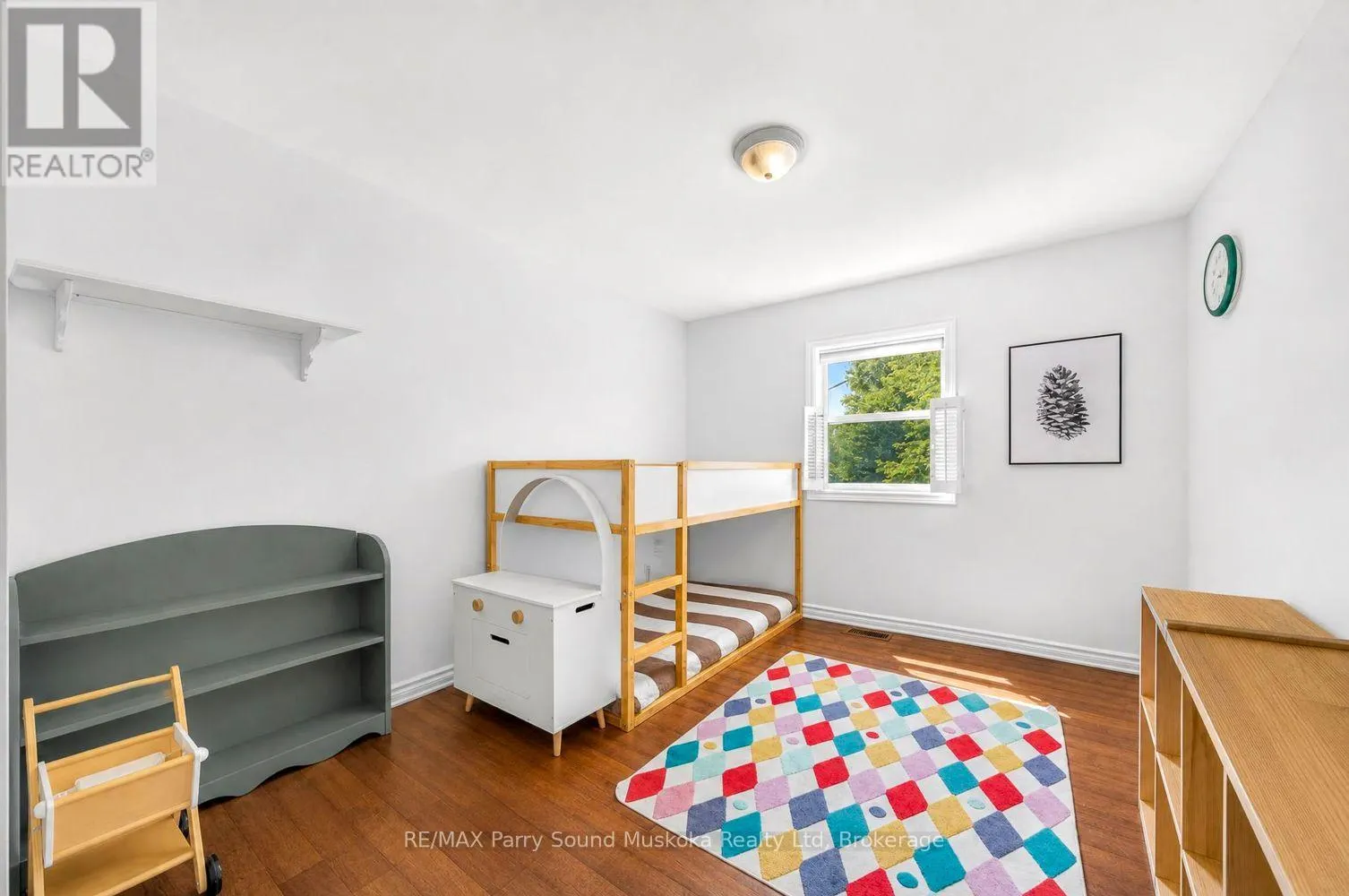 8 MOUNTAIN BASIN DRIVE