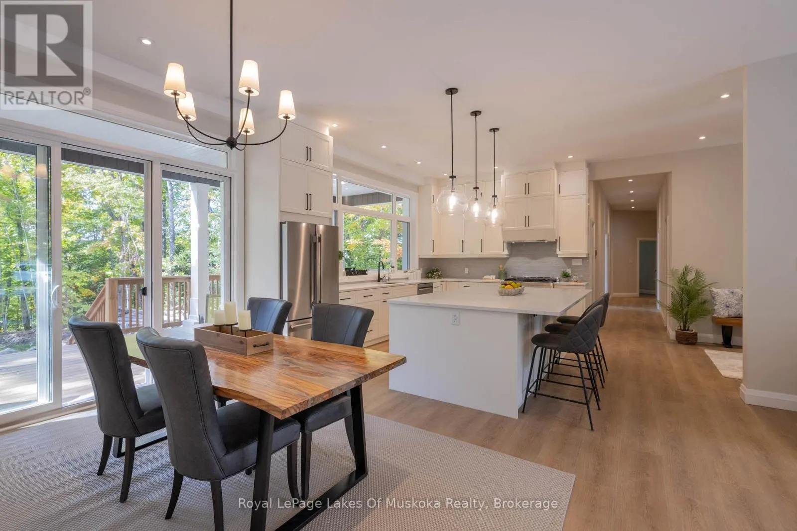 5 FLICKER LANE