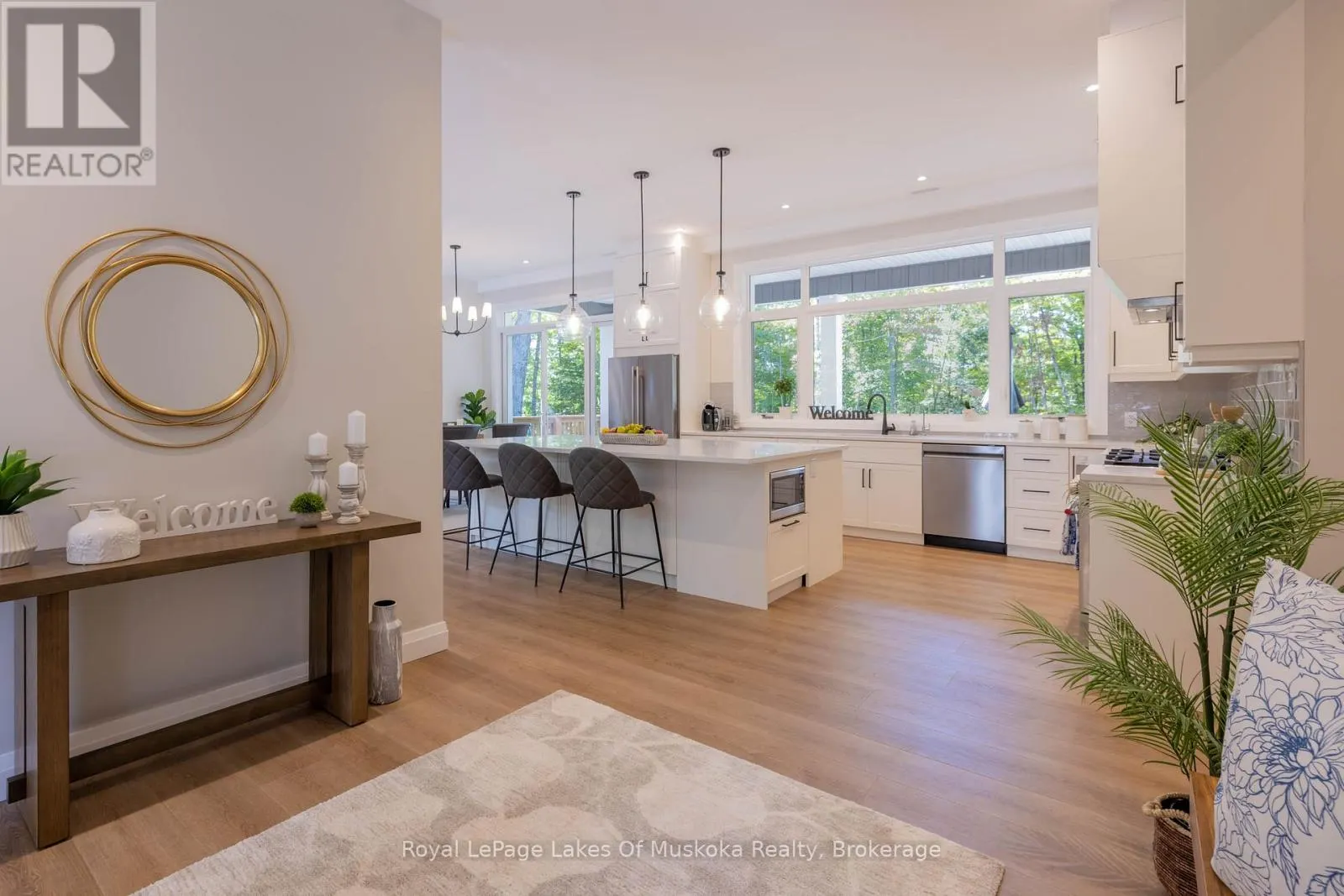 5 FLICKER LANE