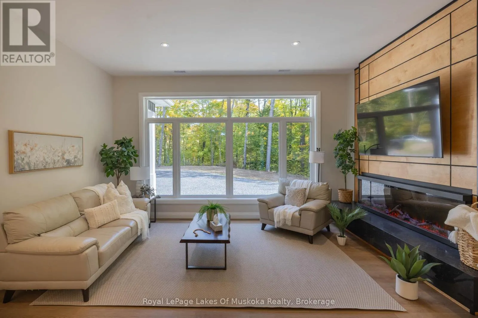 5 FLICKER LANE