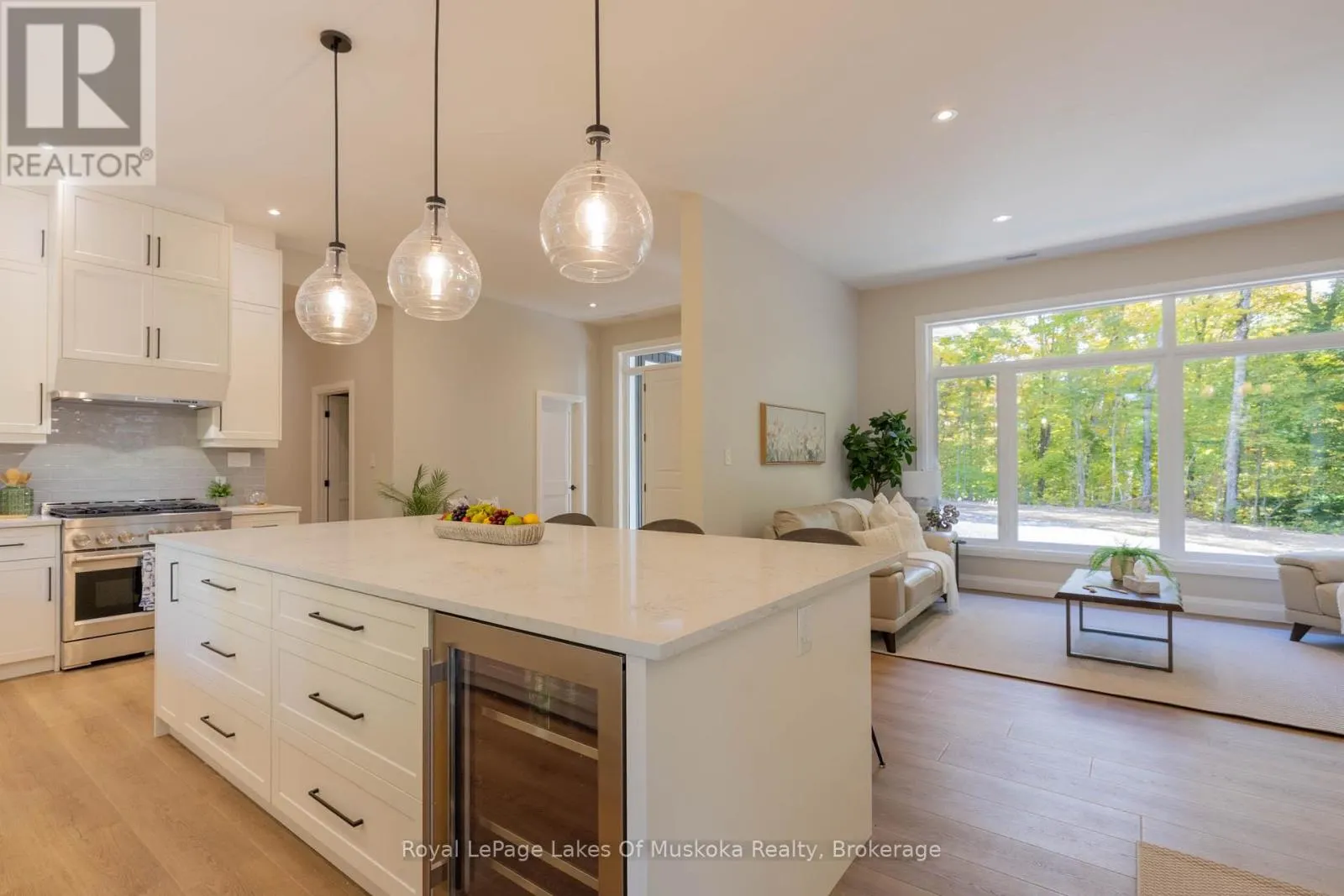 5 FLICKER LANE