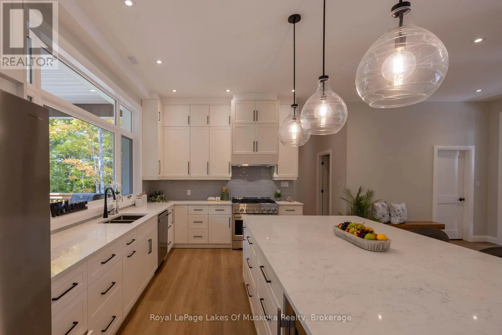 5 FLICKER LANE