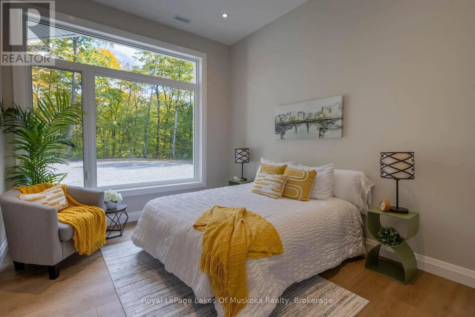 5 FLICKER LANE