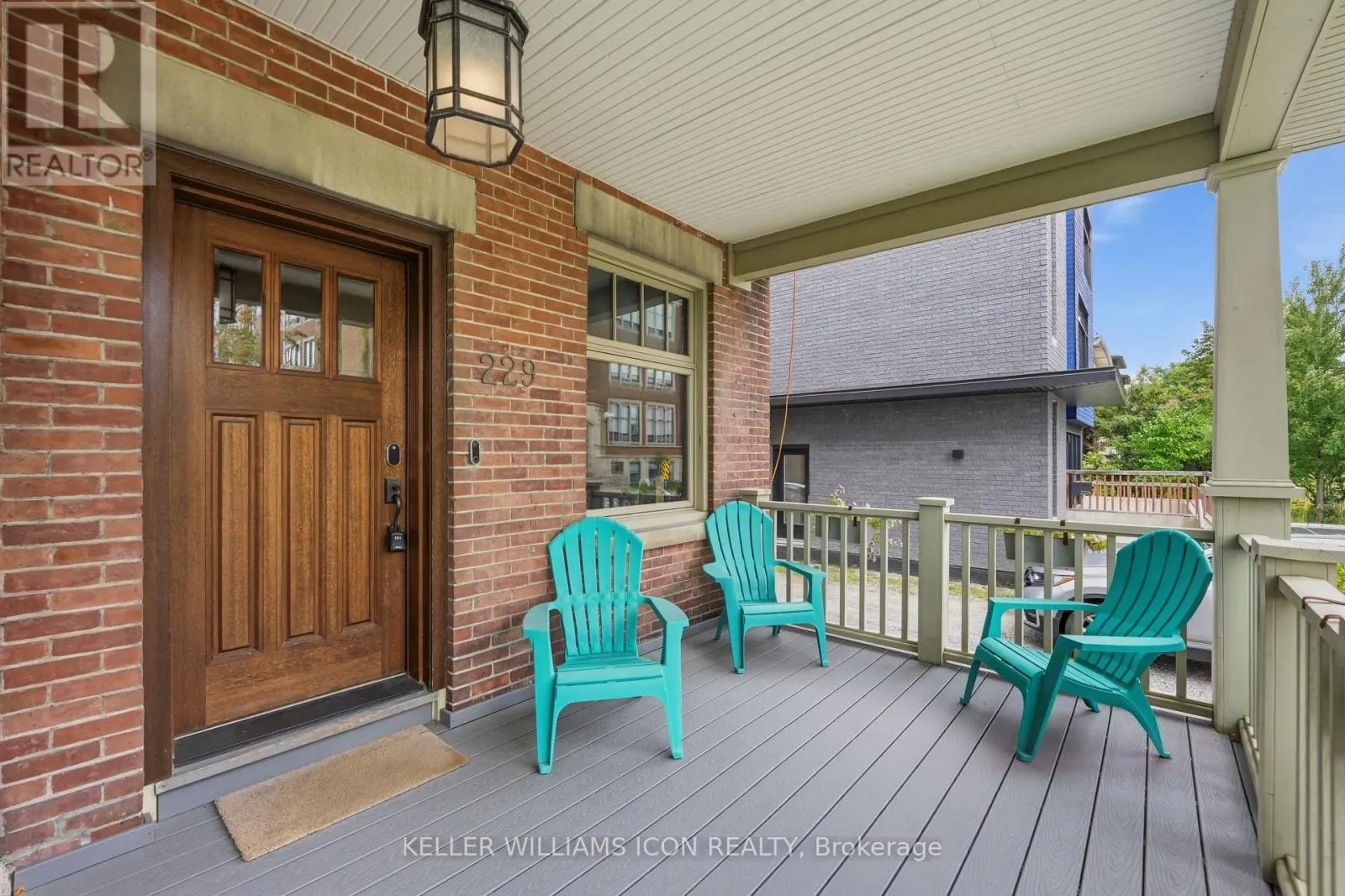 229 GLEBE AVENUE
