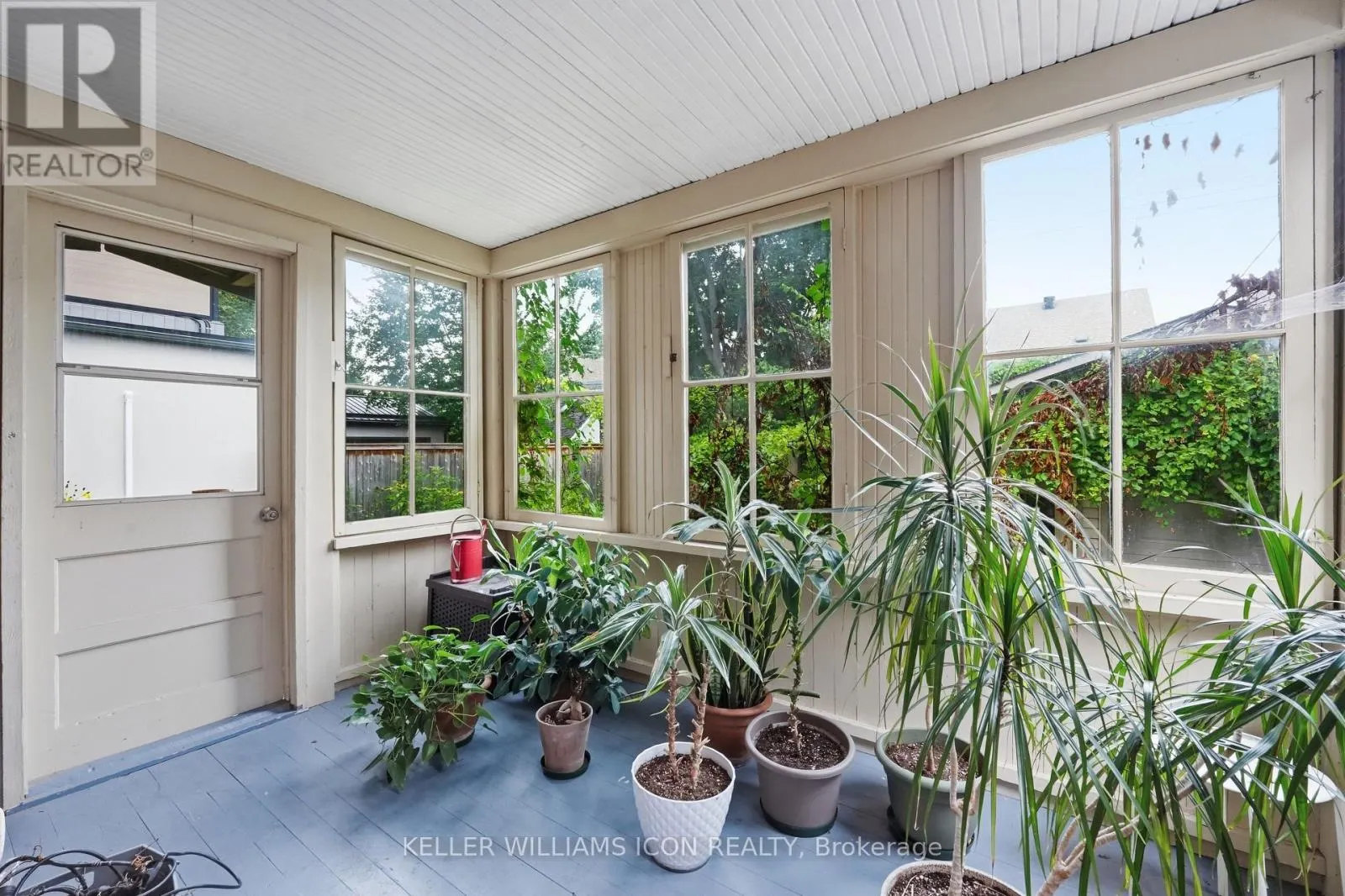 229 GLEBE AVENUE