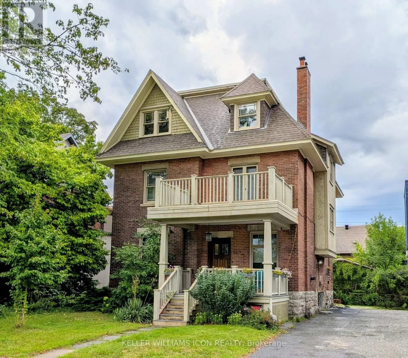 229 GLEBE AVENUE