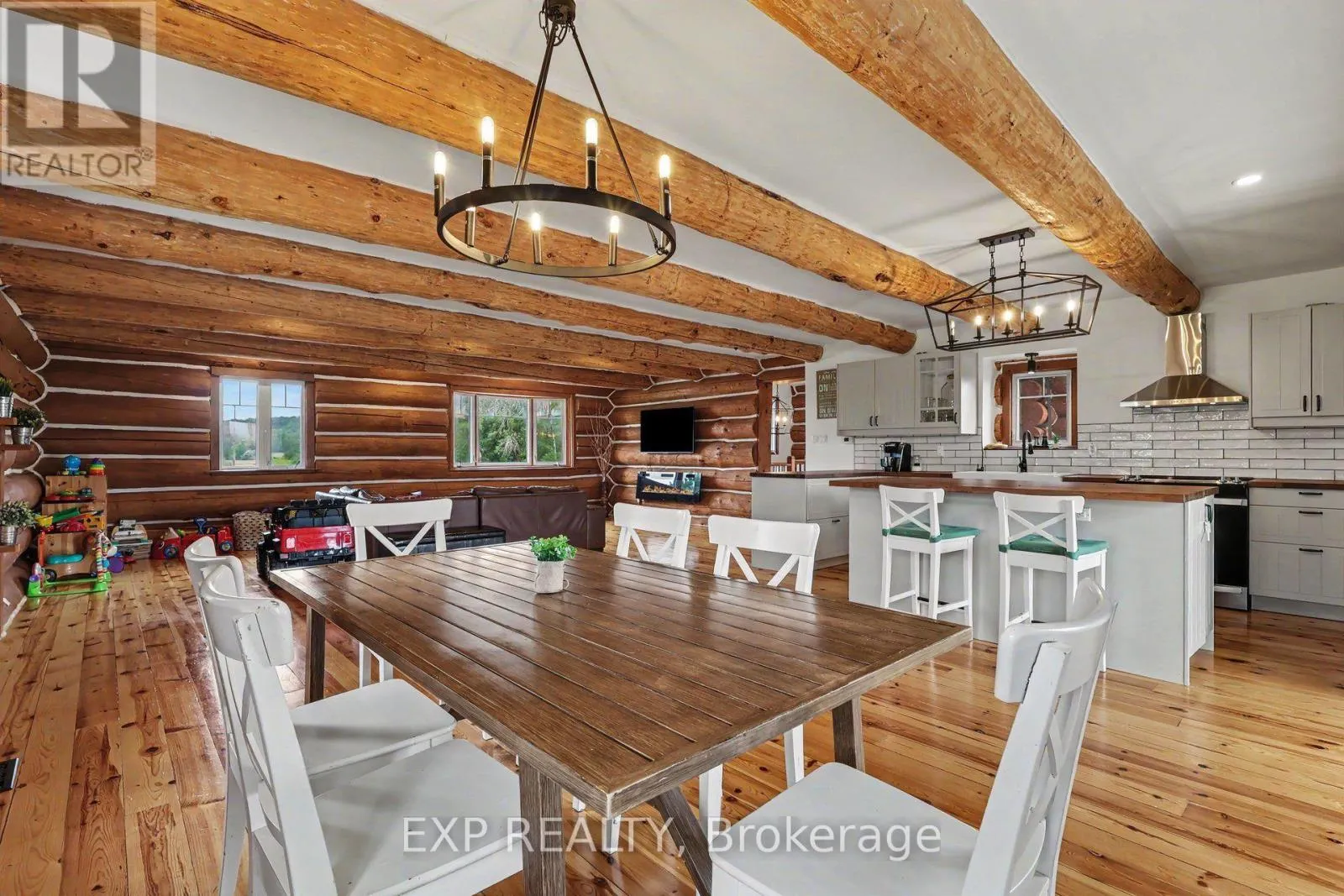 2661 CONCESSION 2 STREET