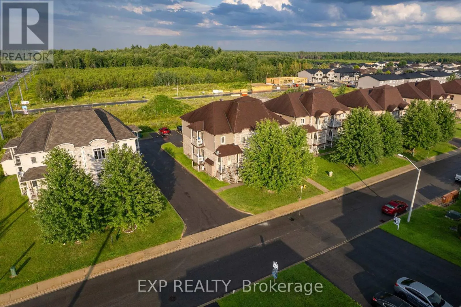 1 - 199 BOURDEAU BOULEVARD