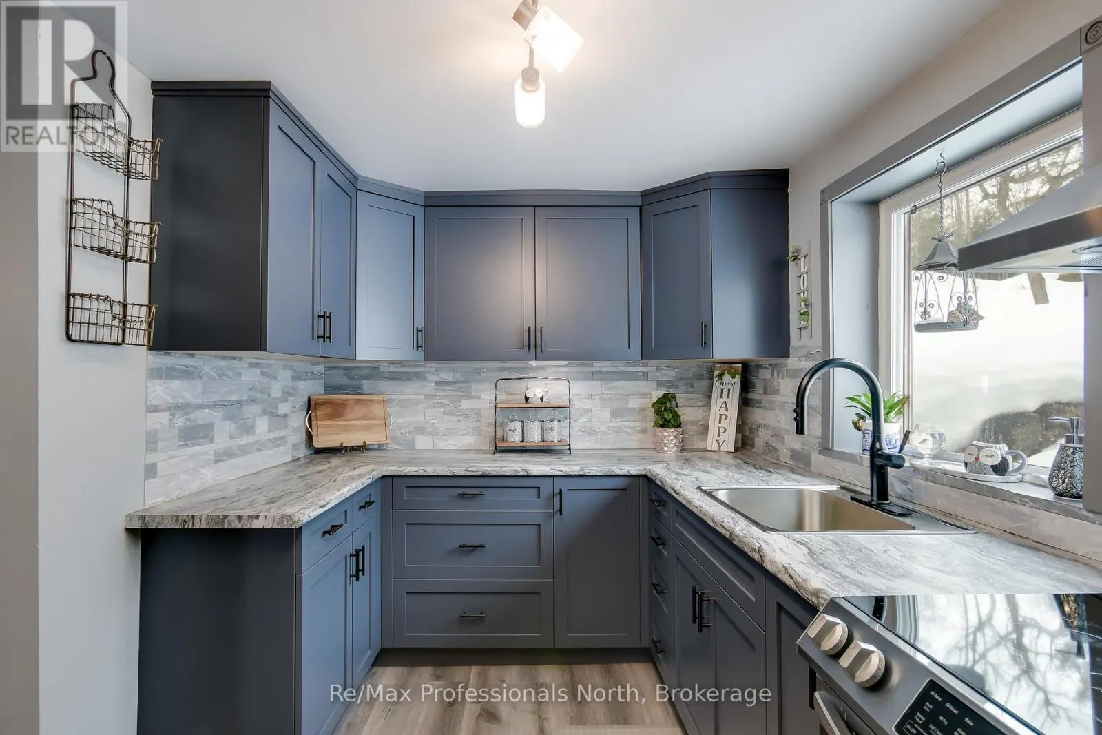 1017 BARLOCHAN ROAD