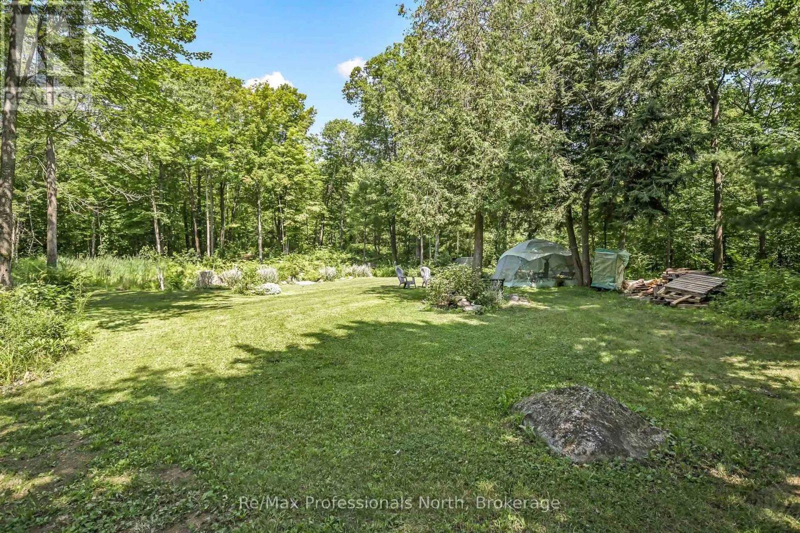 1017 BARLOCHAN ROAD