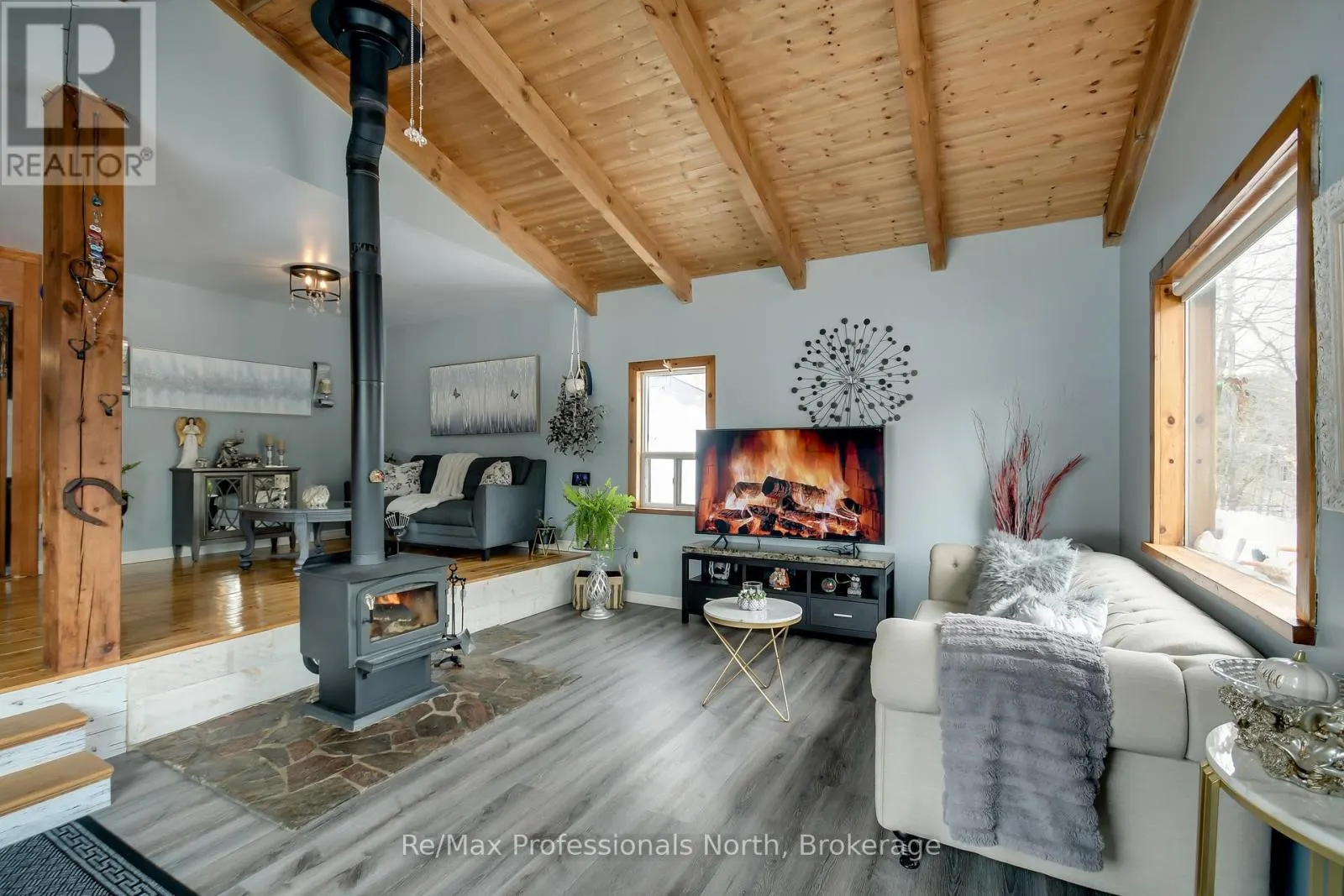 1017 BARLOCHAN ROAD
