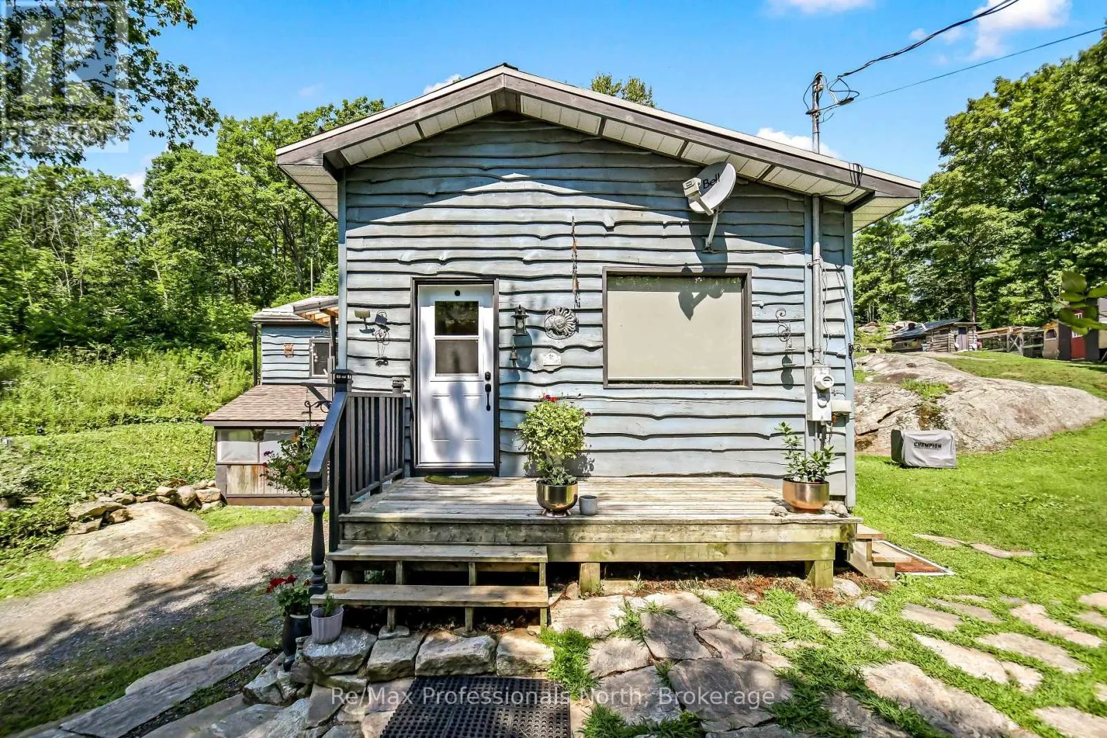 1017 BARLOCHAN ROAD