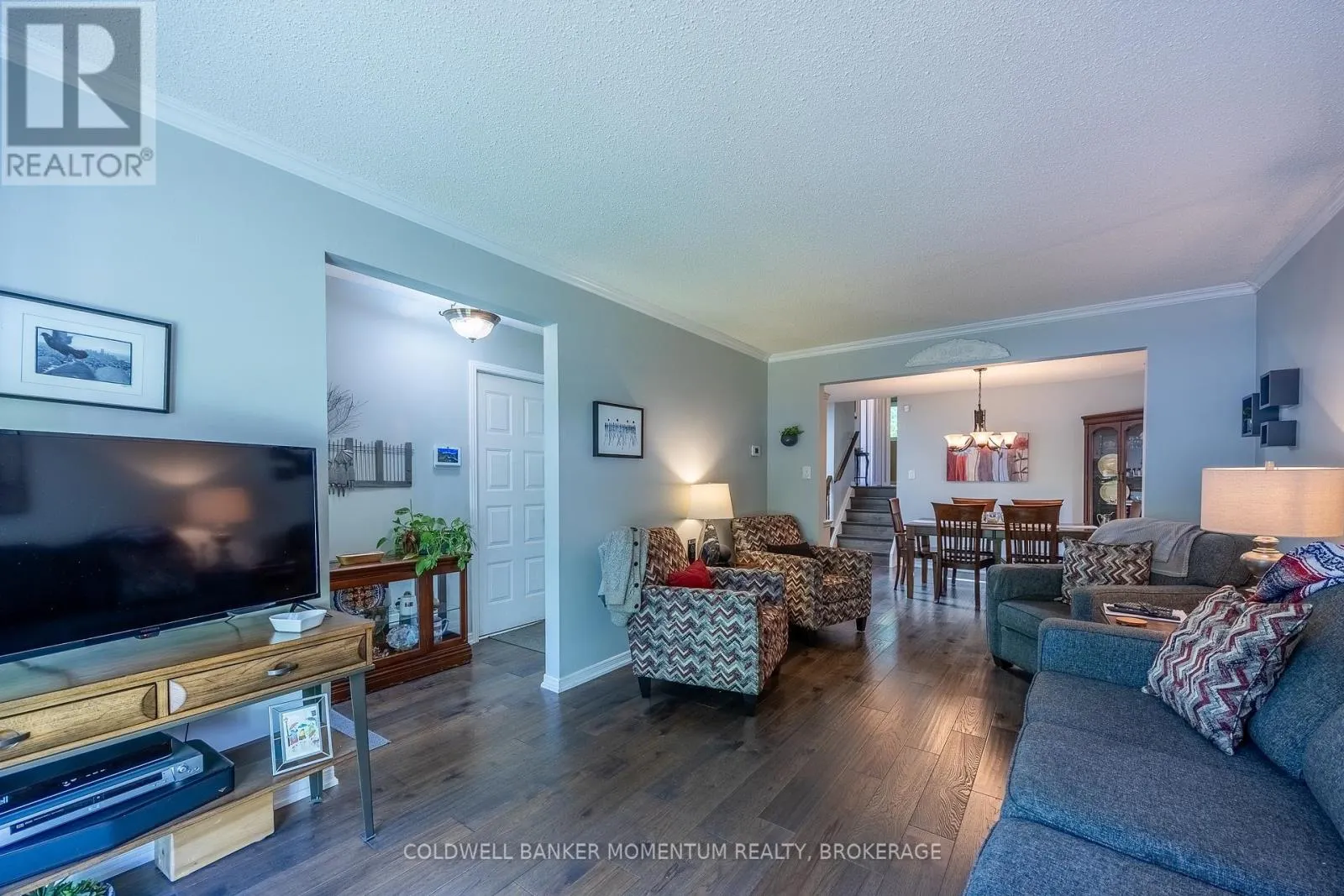 307 ORKNEY STREET W