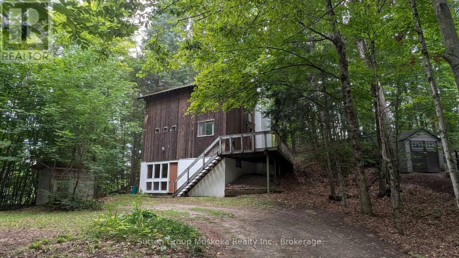 213 WOODLAND DRIVE