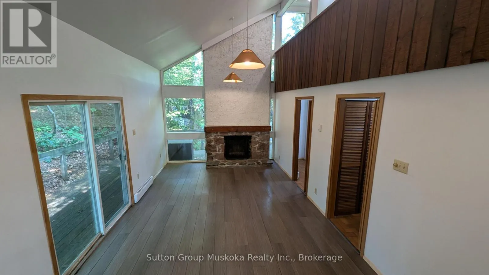 213 WOODLAND DRIVE