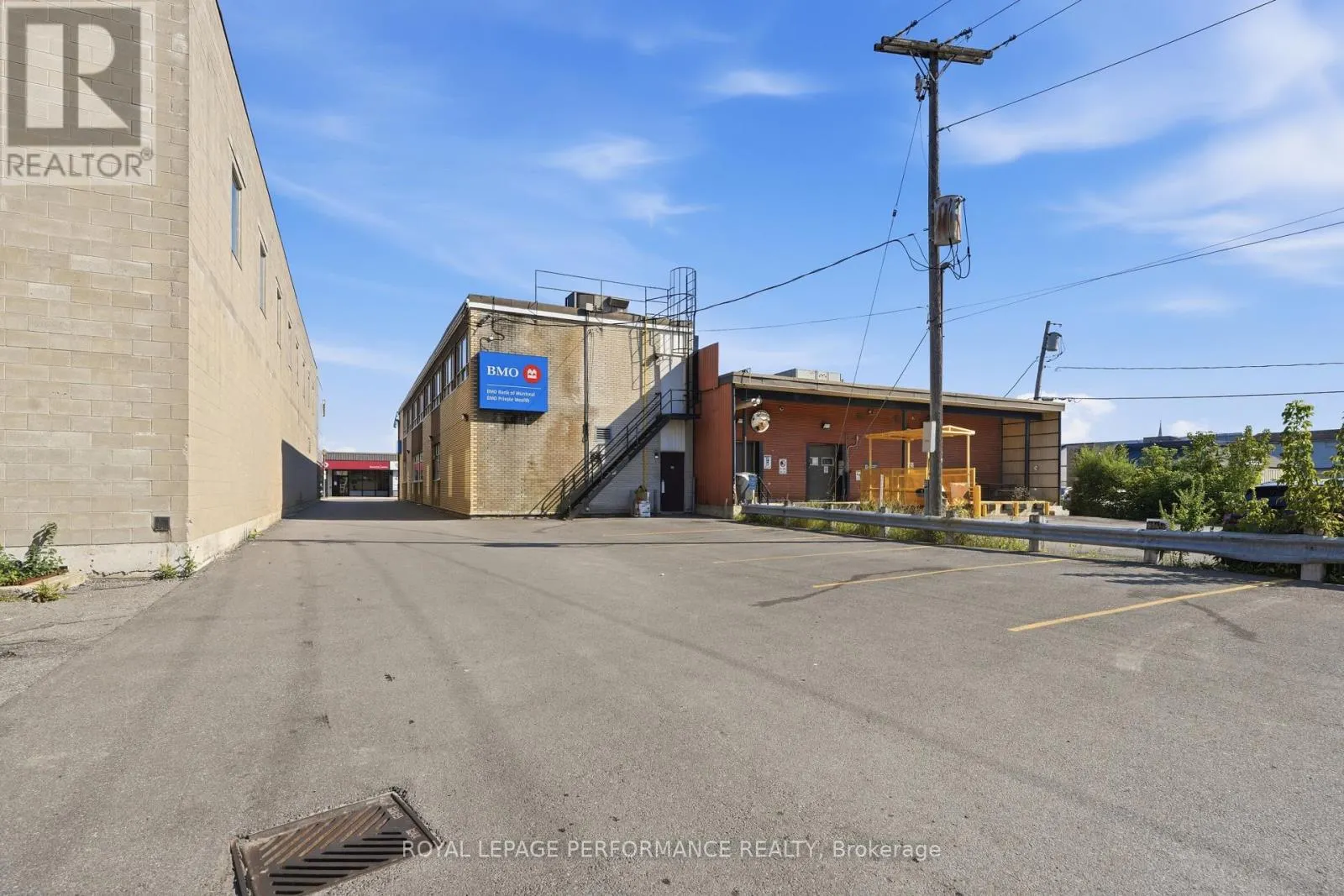280 MAIN STREET E