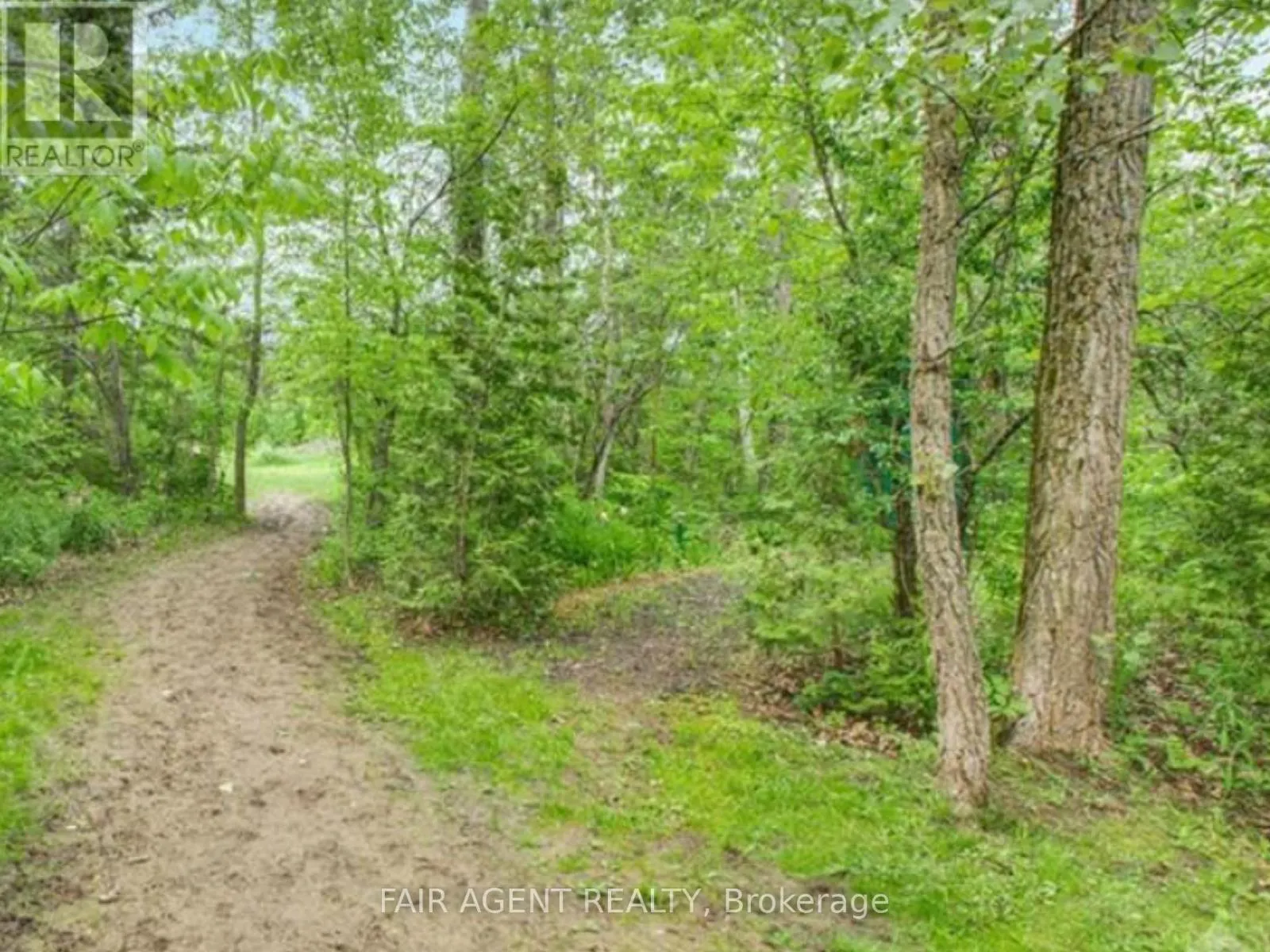 PT LT16 NORTH LUNENBURG ROAD W