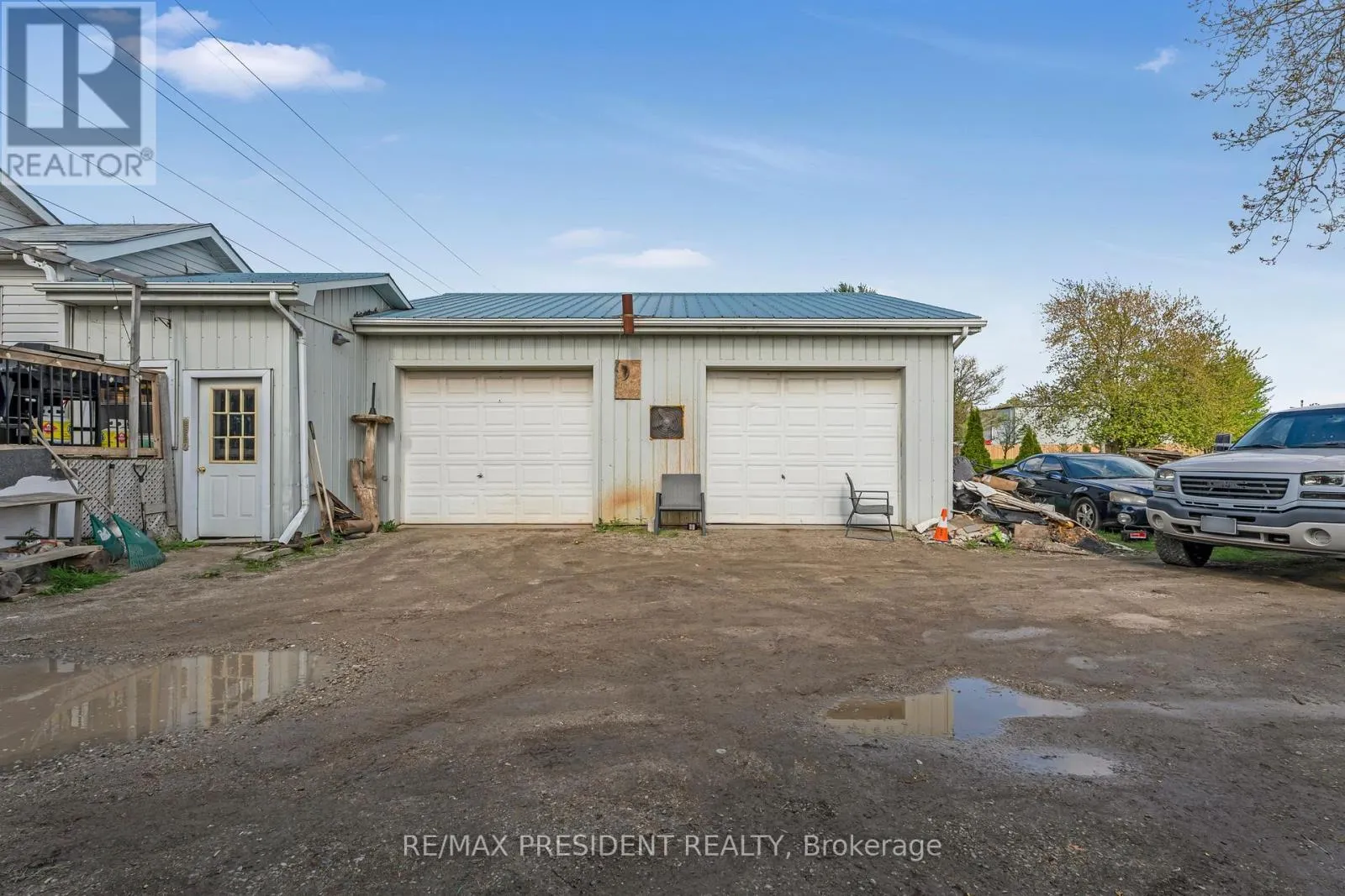 1224 PARKINSON ROAD