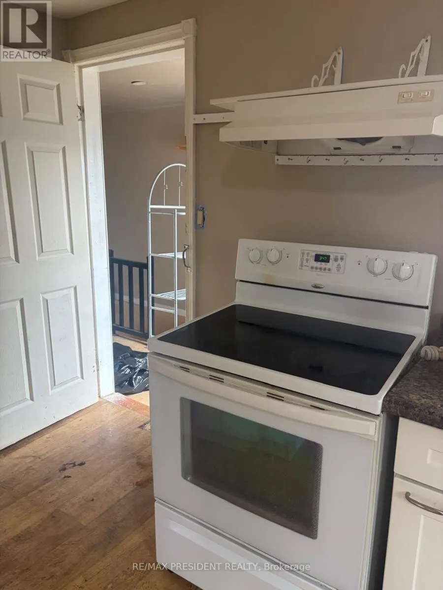 1224 PARKINSON ROAD