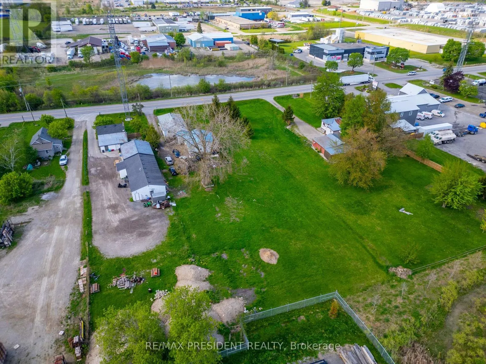 1224 PARKINSON ROAD